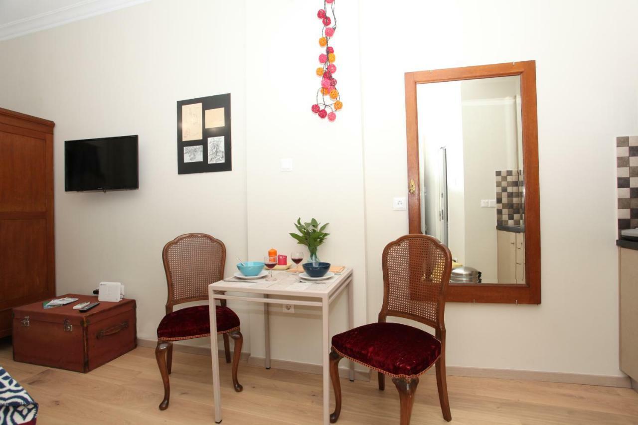 Stylish Studio Below The Acropolis Atenas Exterior foto